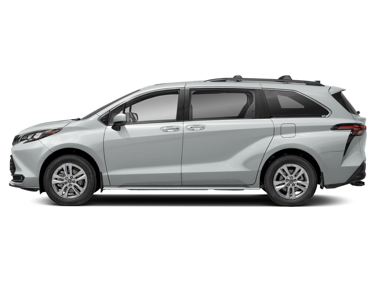 2025 Toyota Sienna Woodland Edition photo 3