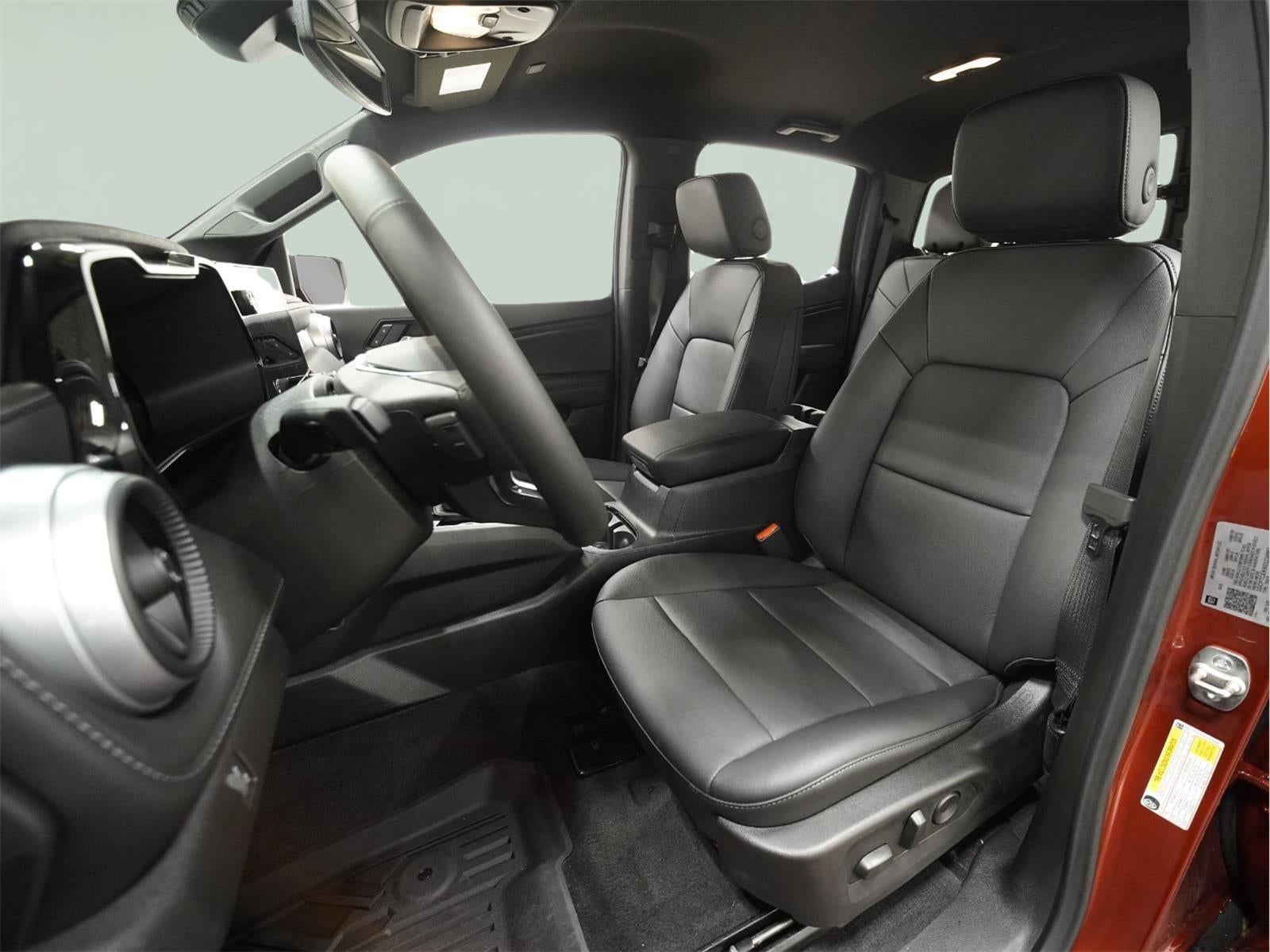 2025 Chevrolet Colorado 4WD LT