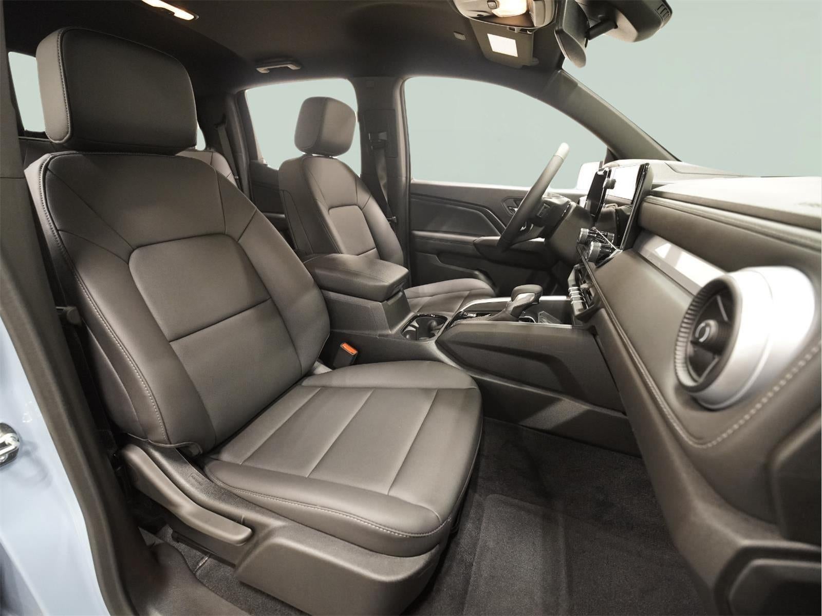 2025 Chevrolet Colorado 4WD LT