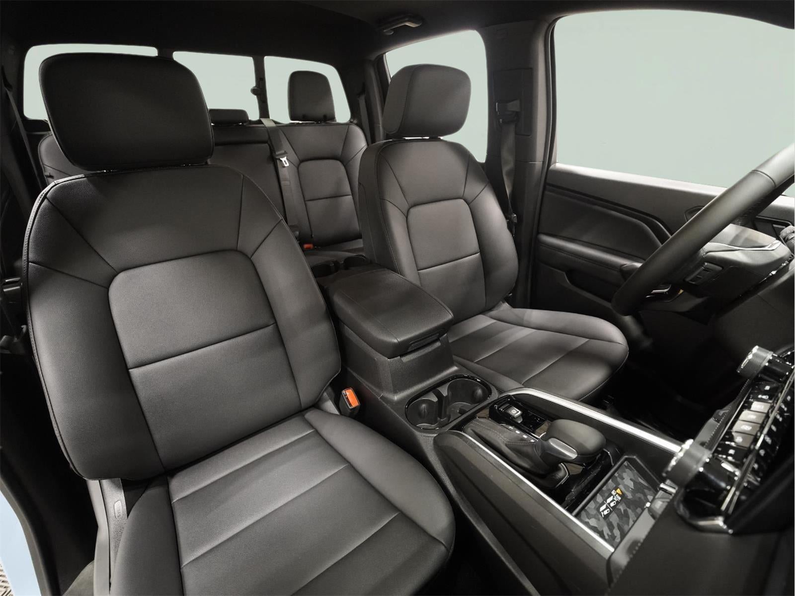 2025 Chevrolet Colorado 4WD LT