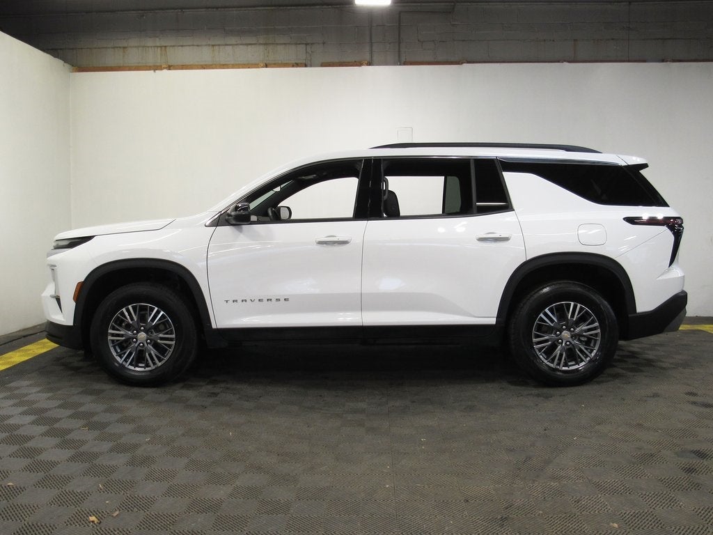 2025 Chevrolet Traverse LT 2LT