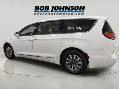 2022 Chrysler Pacifica Hybrid Limited