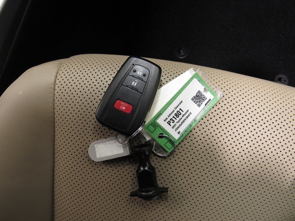 2023 Toyota 4Runner Limited CARBRAVO CERTIFIED