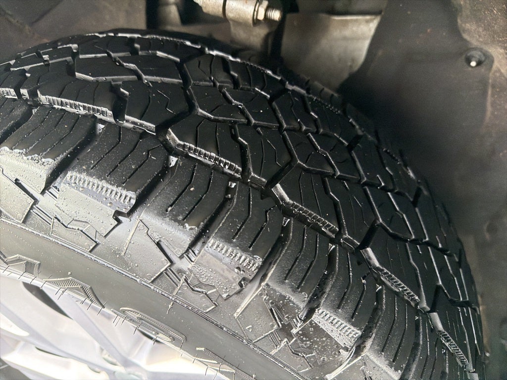 2022 Jeep Grand Cherokee Limited CARBRAVO!