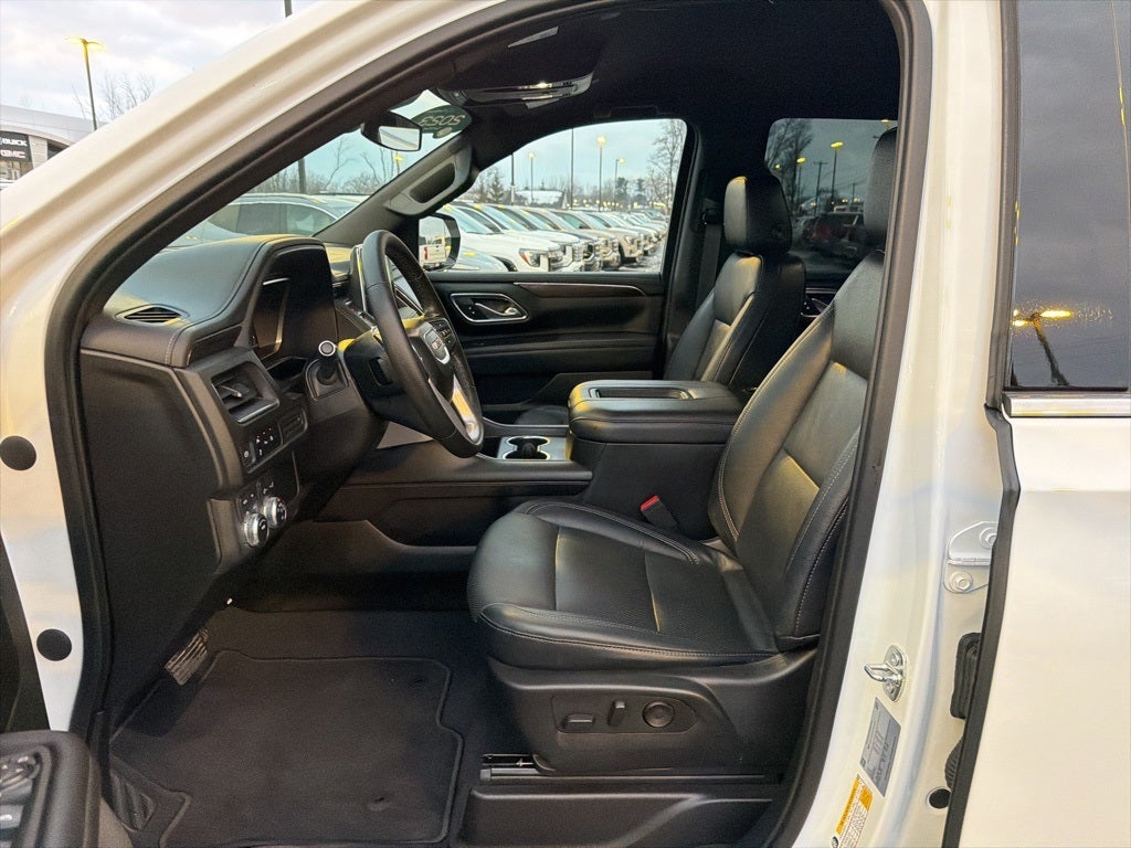 2023 GMC Yukon SLE CARBRAVO!