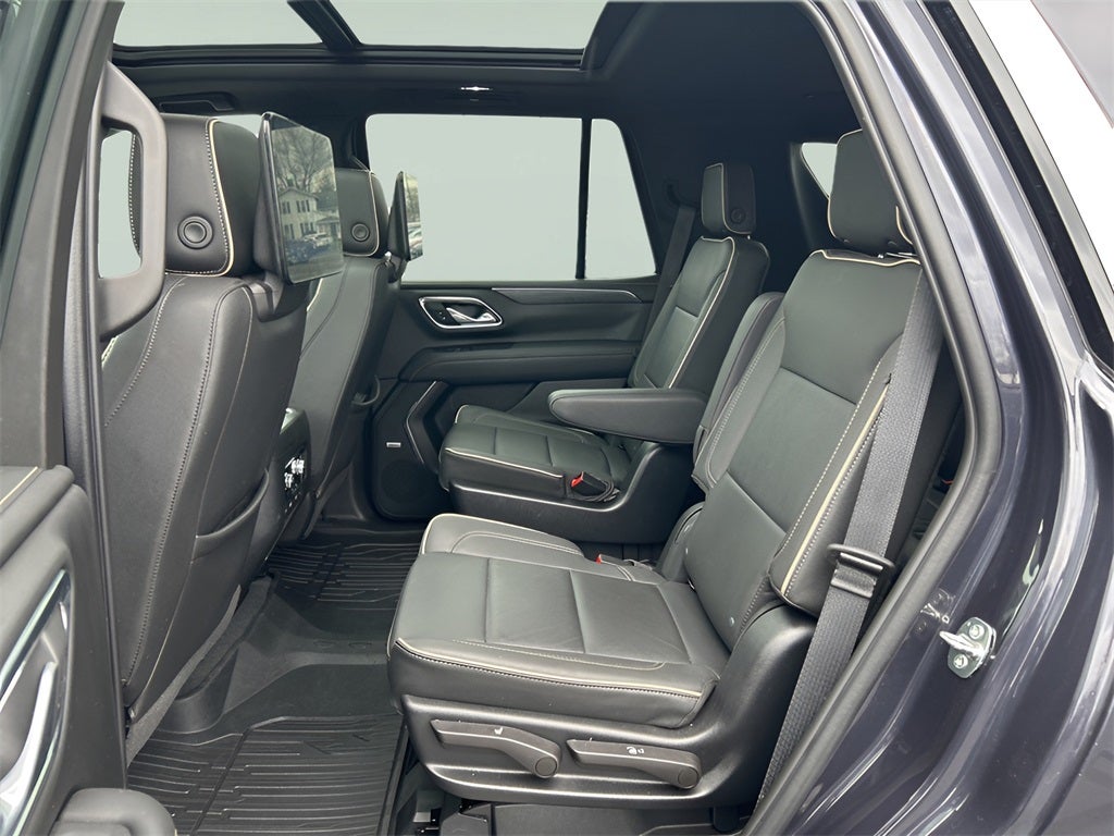 2023 GMC Yukon SLT CARBRAVO!