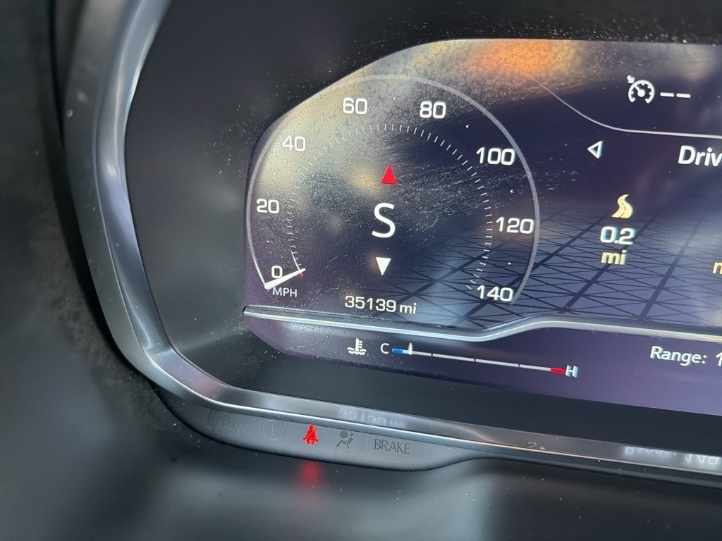 2023 GMC Yukon SLT CARBRAVO!