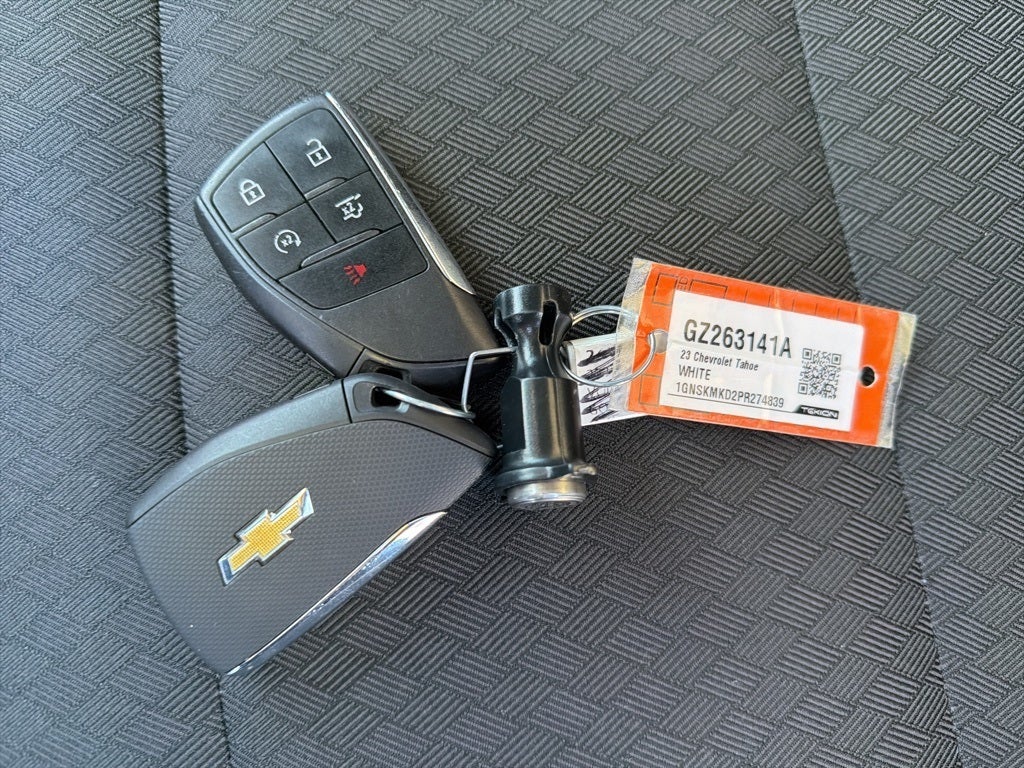 2023 Chevrolet Tahoe LS CARBRAVO!