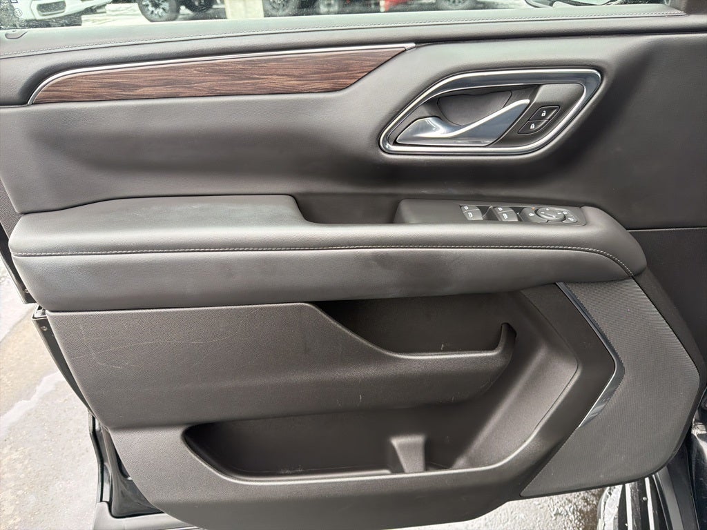 2023 Chevrolet Tahoe LS CARBRAVO!