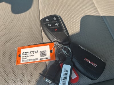 2022 GMC Sierra 1500 SLT CARBRAVO CERTIFIED!