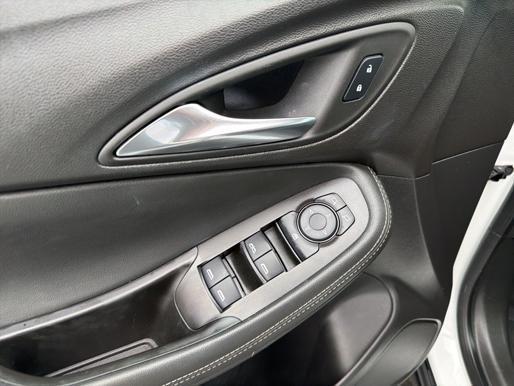 2024 Buick Encore GX Preferred CARBRAVO!