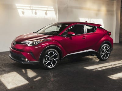 2018 Toyota C-HR XLE CARBRAVO!