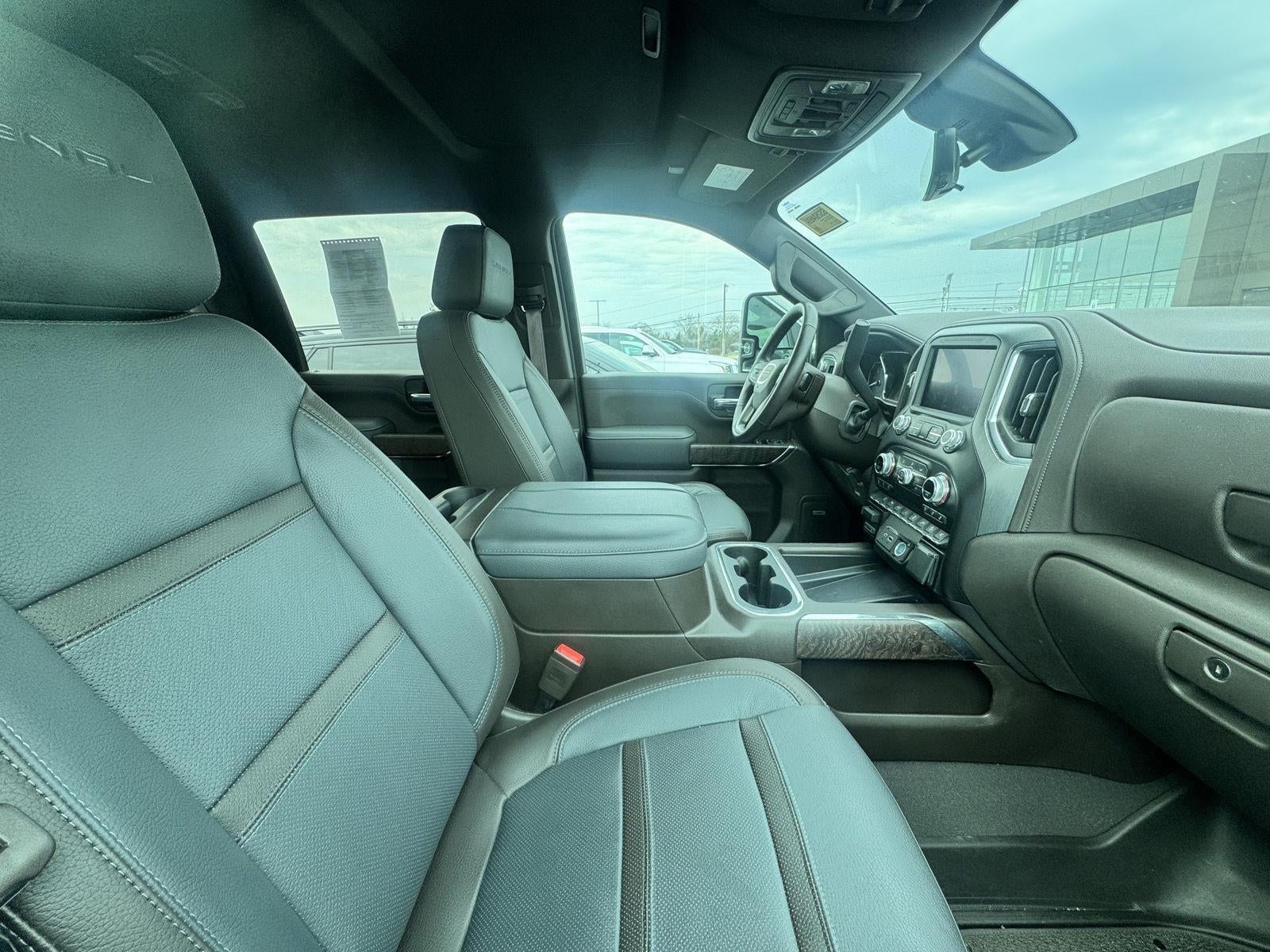 2023 GMC Sierra 2500HD Denali