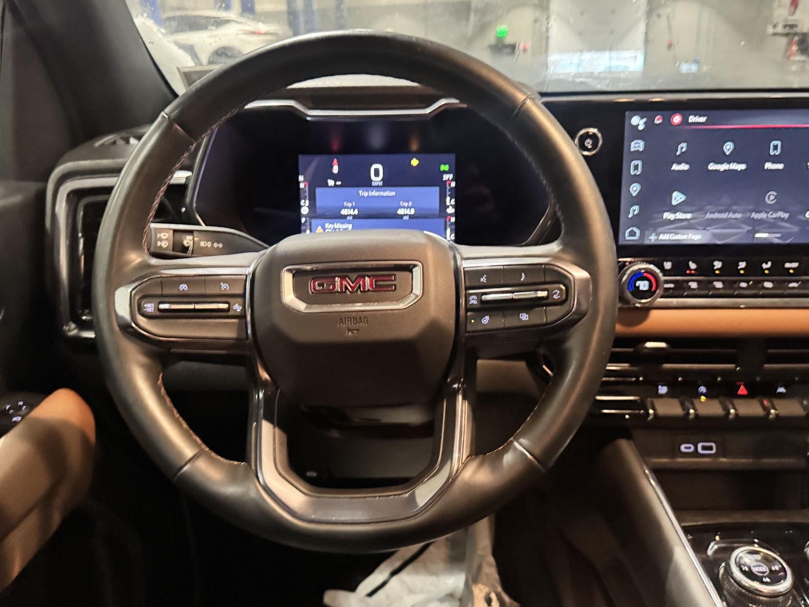 2023 GMC Canyon 4WD AT4