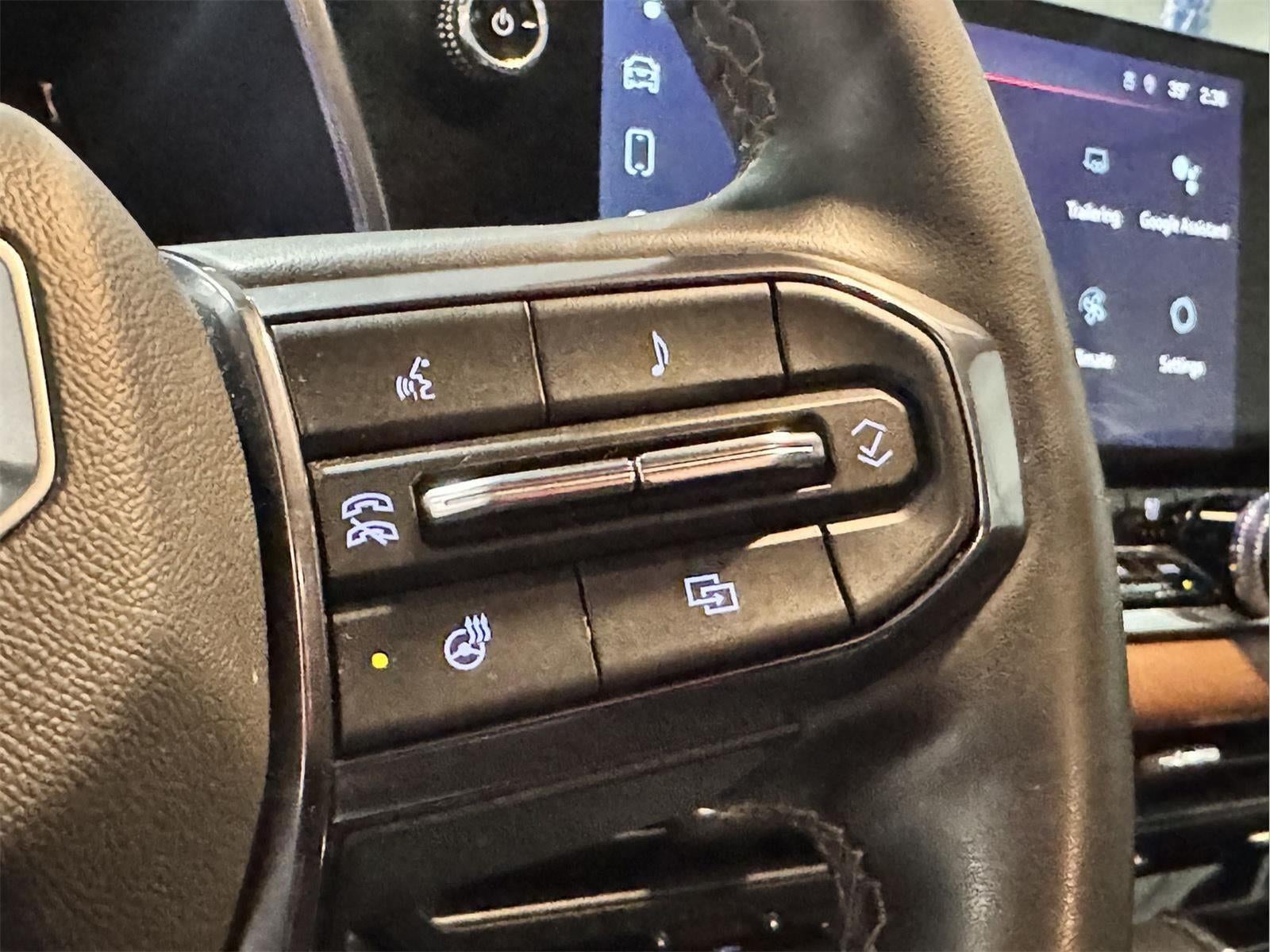 2023 GMC Canyon 4WD AT4