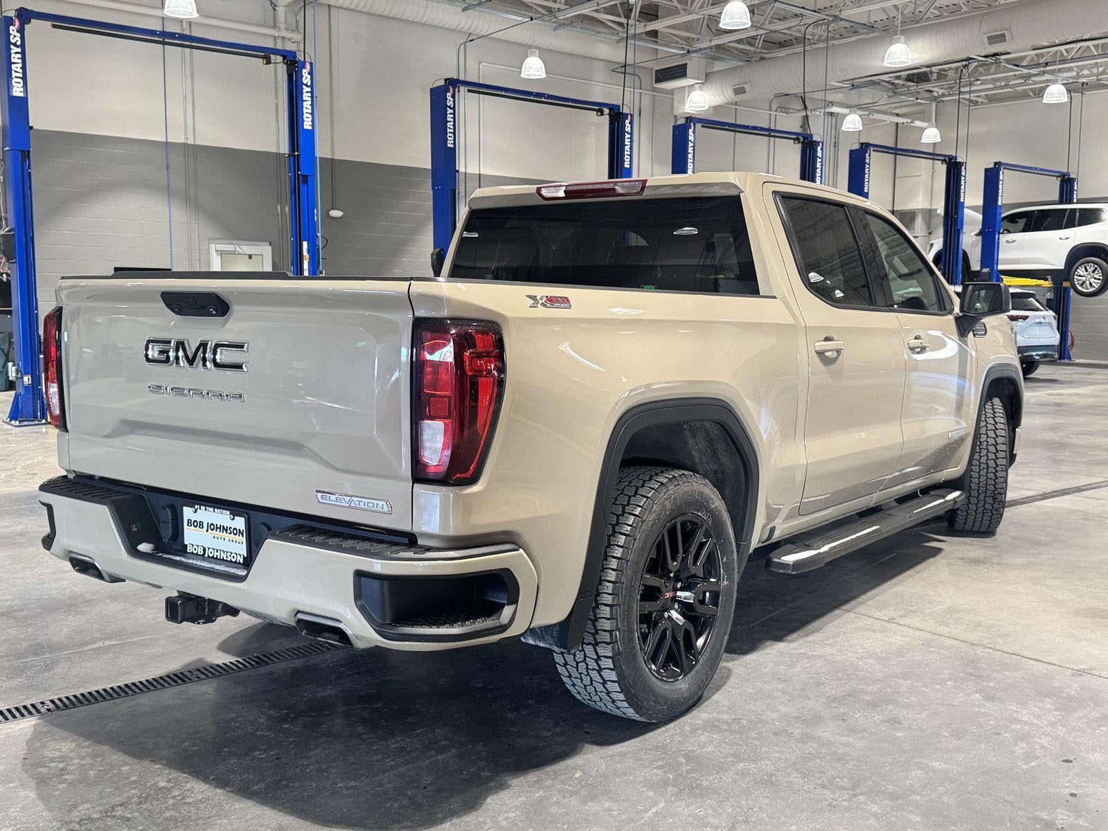 2023 GMC Sierra 1500 Elevation