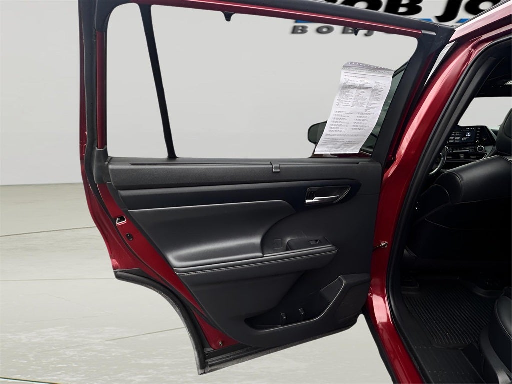 2022 Toyota Highlander XSE