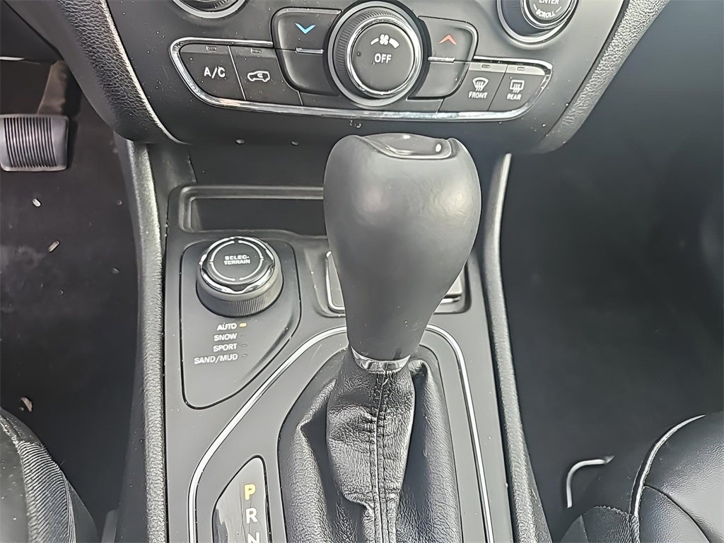 2019 Jeep Cherokee Latitude Plus Fresh Trade! Low Miles, Android Auto& Apple Carpla