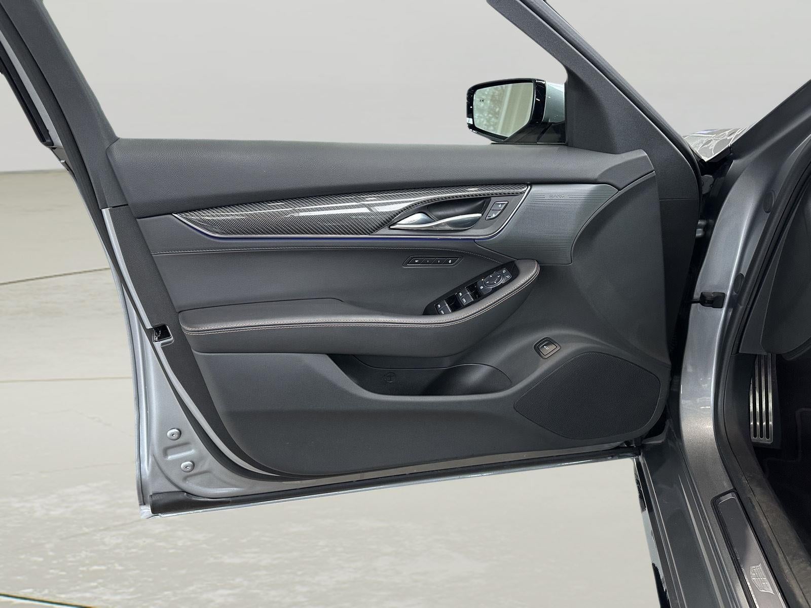 2025 Cadillac CT5 Sport