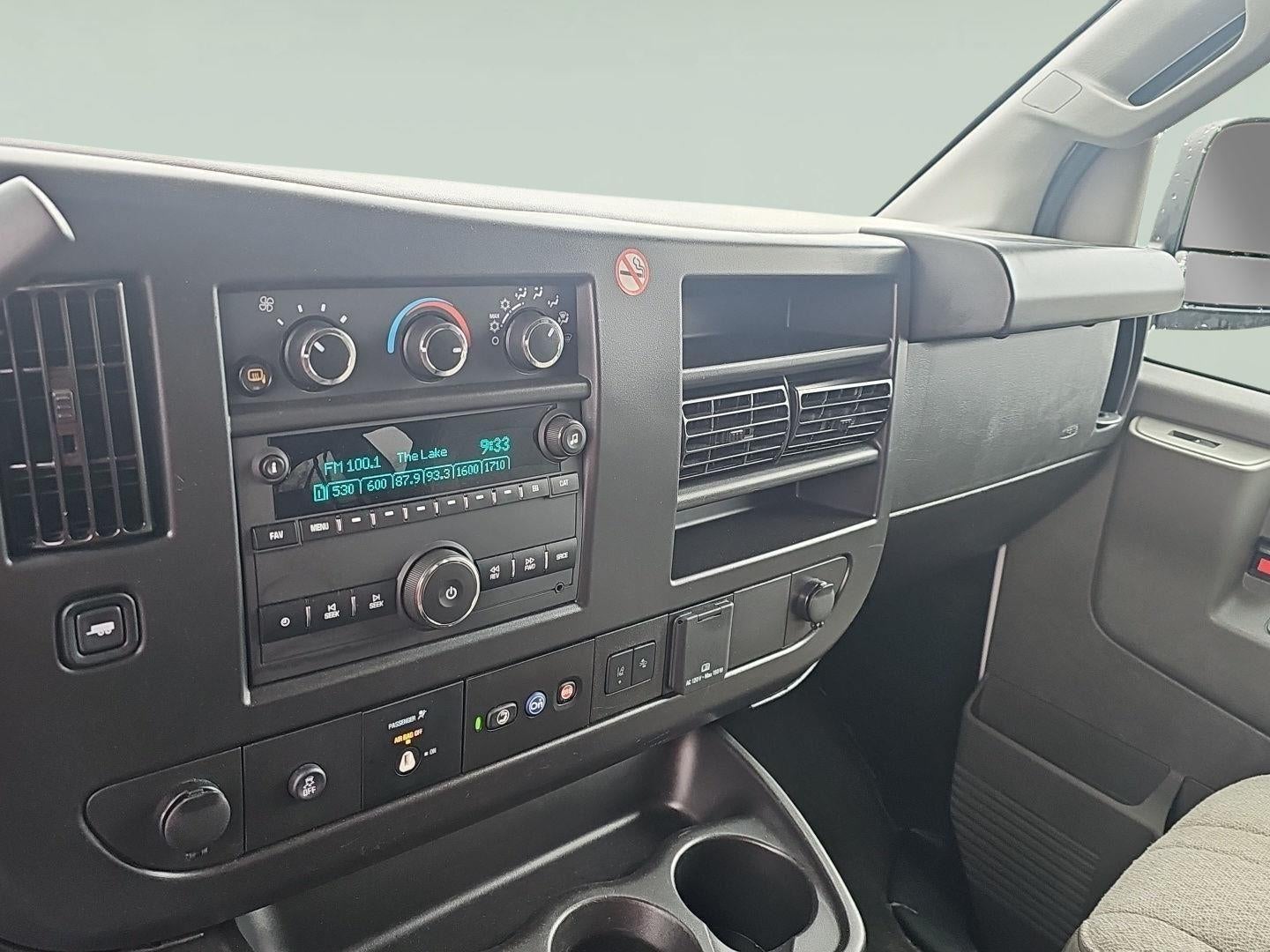 2025 Chevrolet Express Passenger LT