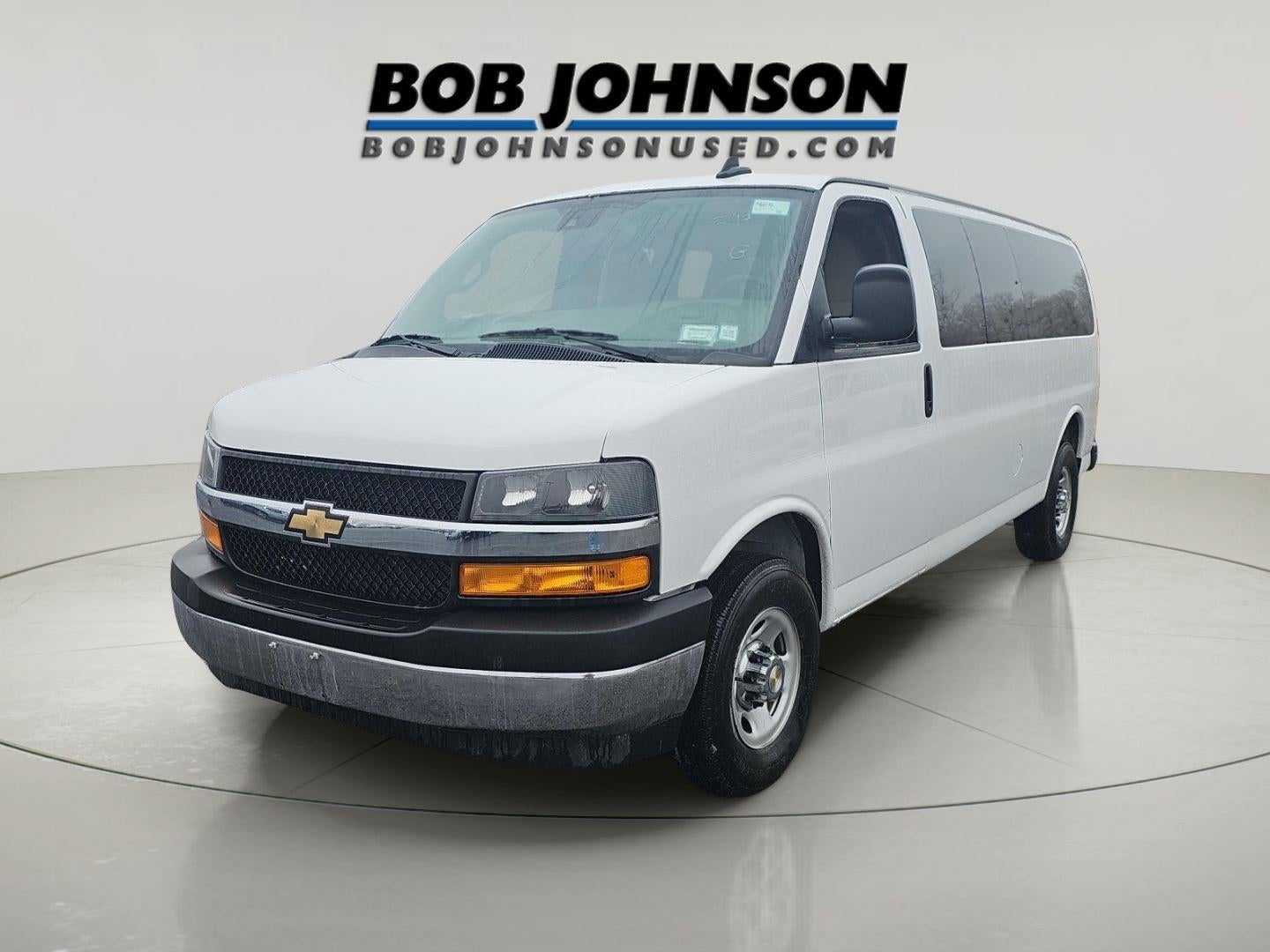 2025 Chevrolet Express Passenger LT