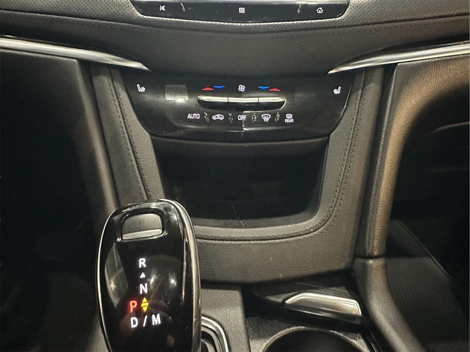 2021 Cadillac XT5 AWD Premium Luxury