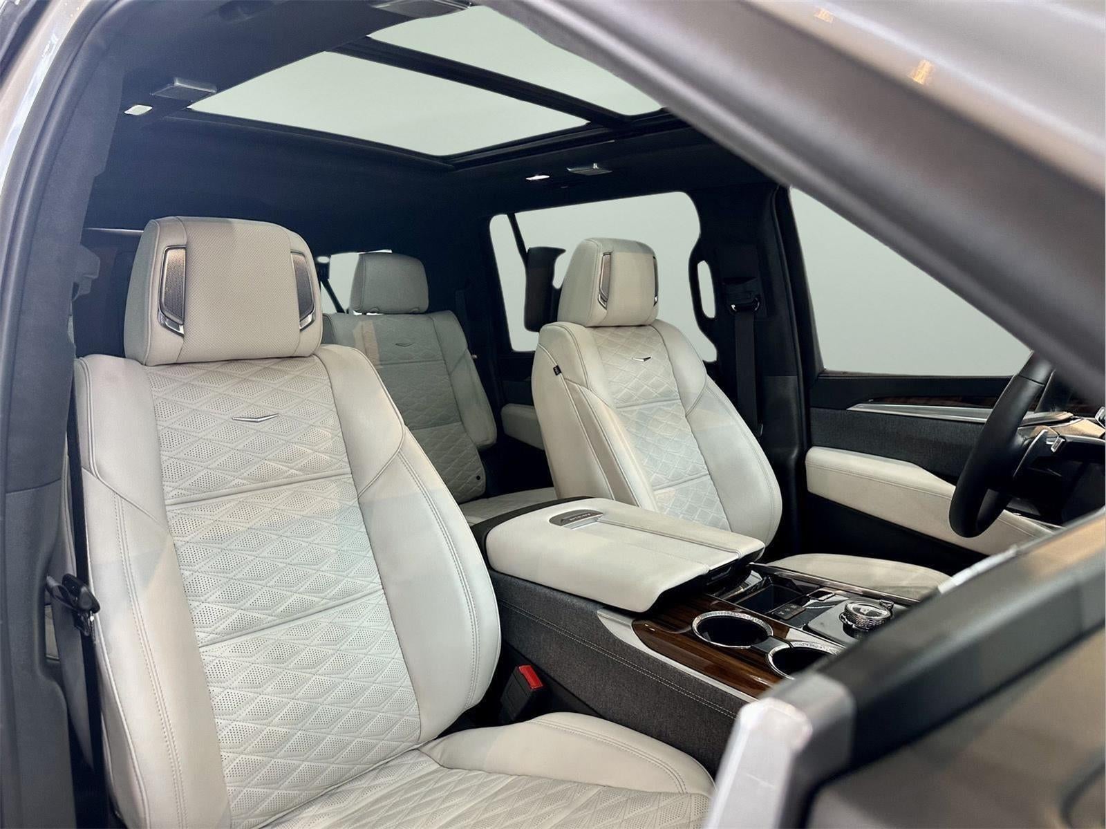 2025 Cadillac Escalade ESV 4WD Sport Platinum