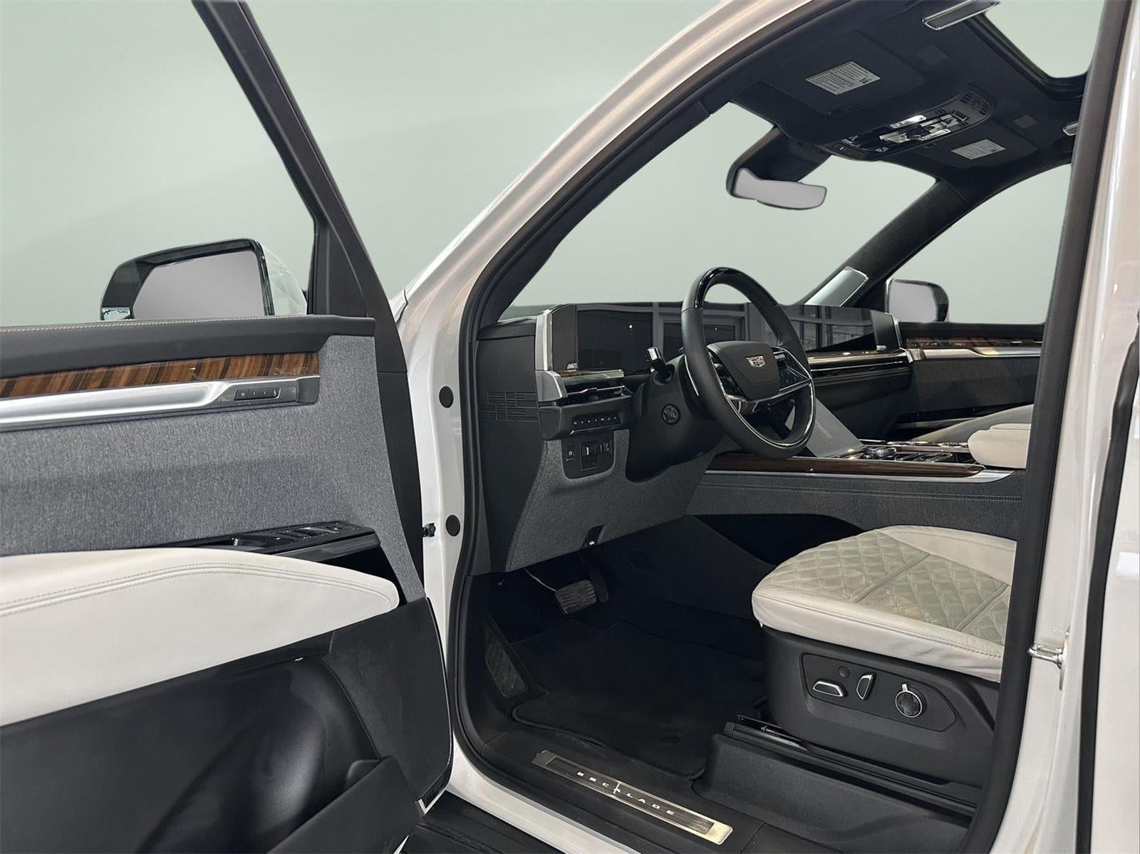 2025 Cadillac Escalade ESV 4WD Sport Platinum