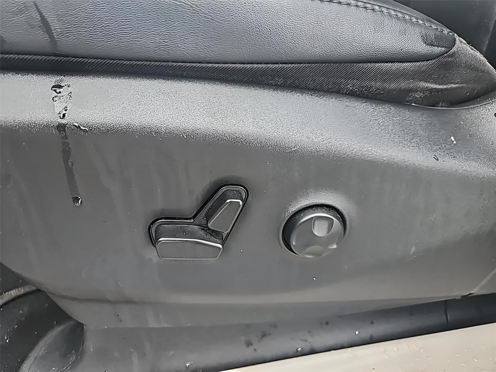 2024 Chrysler Pacifica Touring L Fresh Trade! Remote Start, Power Rear Doors, Power