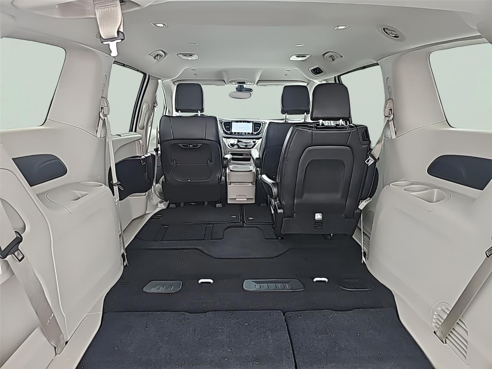 2024 Chrysler Pacifica Touring L Fresh Trade! Remote Start, Power Rear Doors, Power