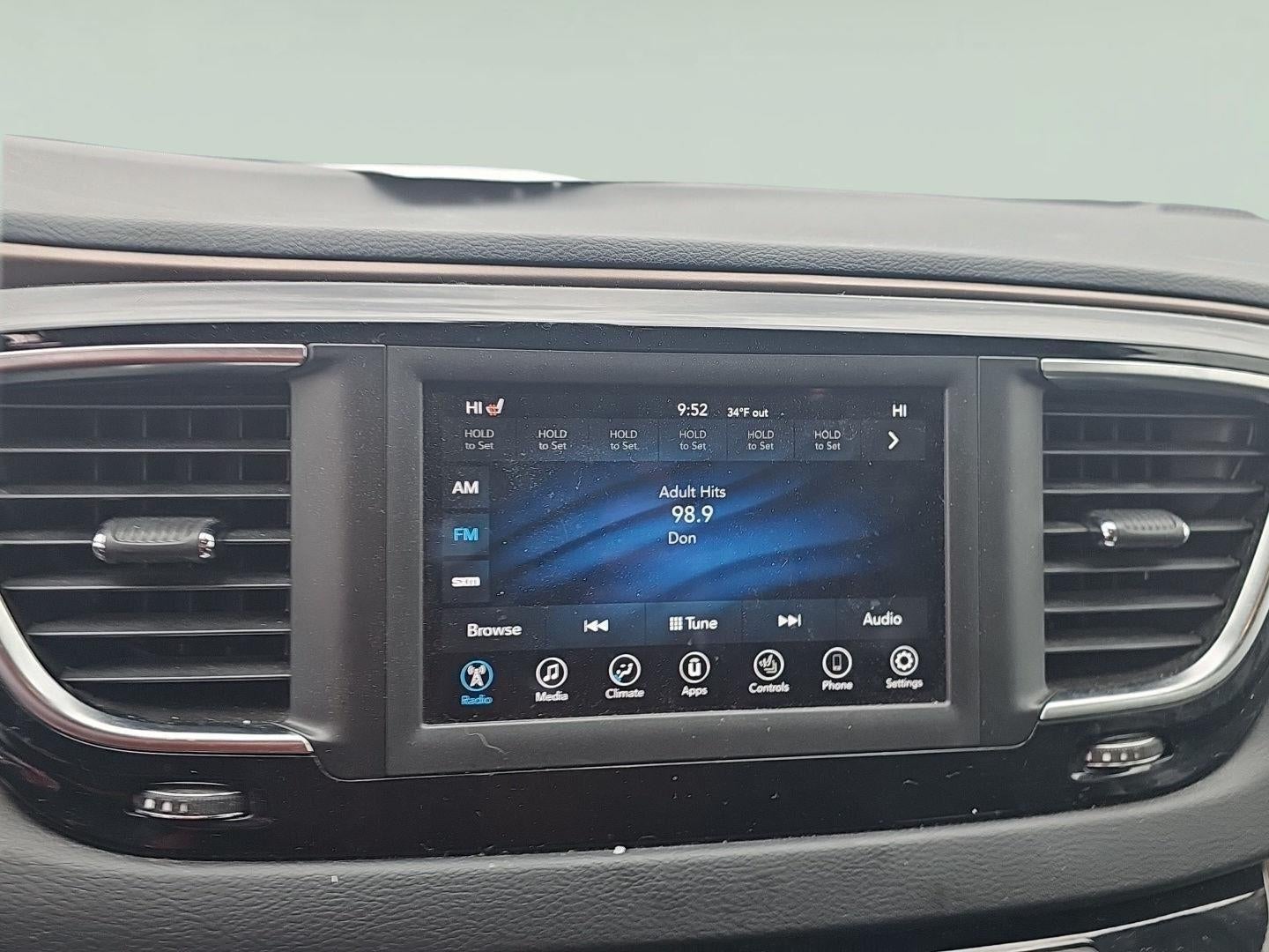 2018 Chrysler Pacifica Touring L