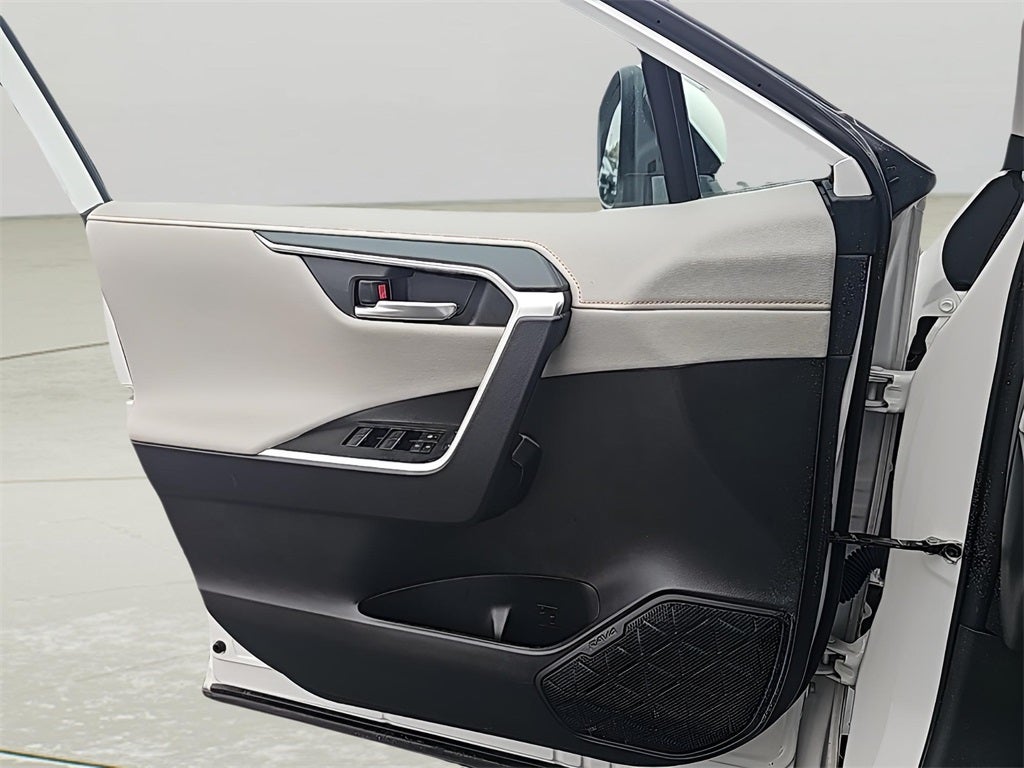 2024 Toyota RAV4 Adventure Remote Start, Automatic Climate (CarBravo Certifie