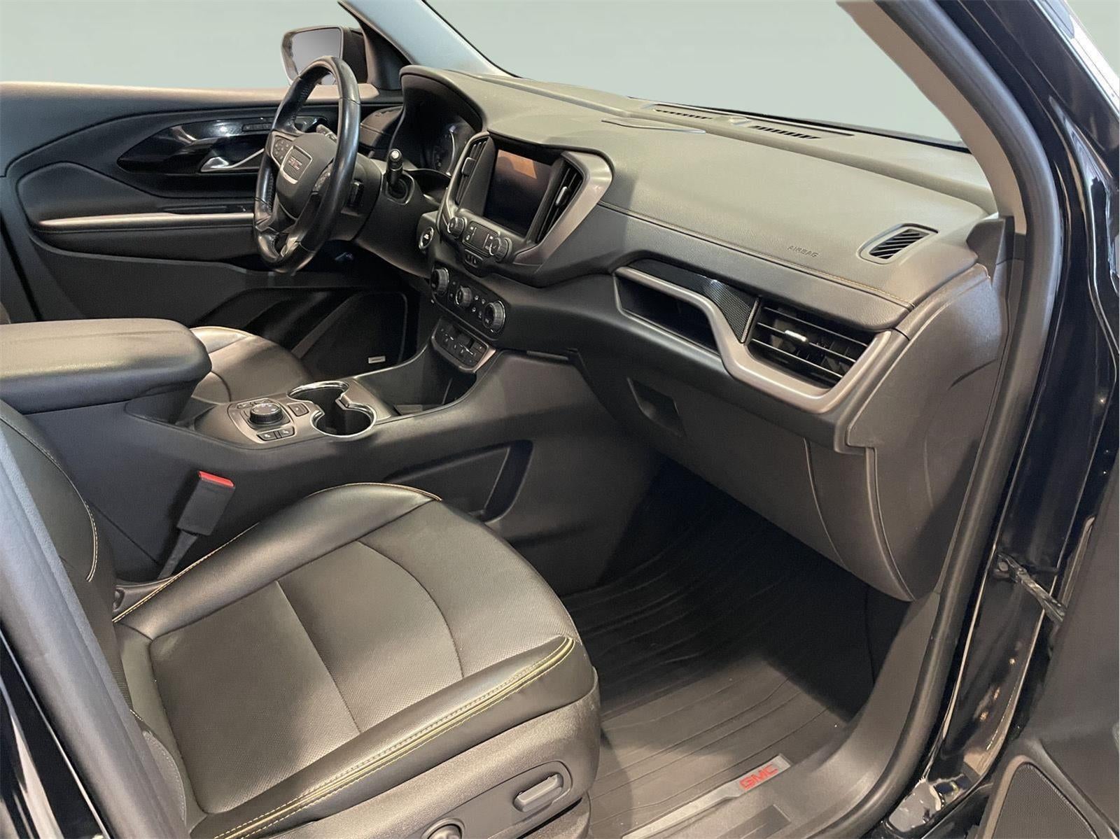 2022 GMC Terrain AT4