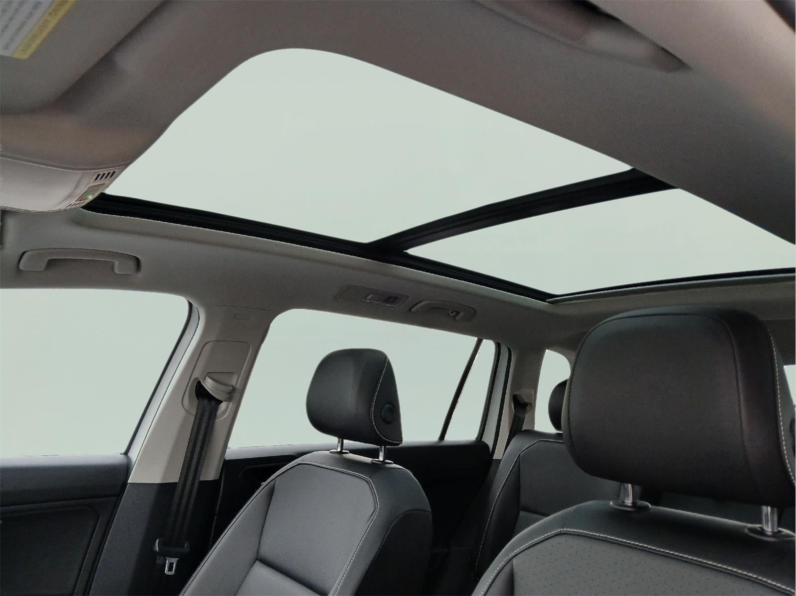 2021 Volkswagen TIGUAN SUV