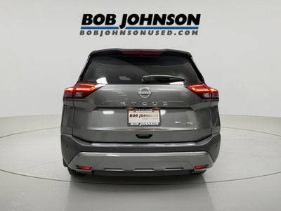 2022 Nissan Rogue SL