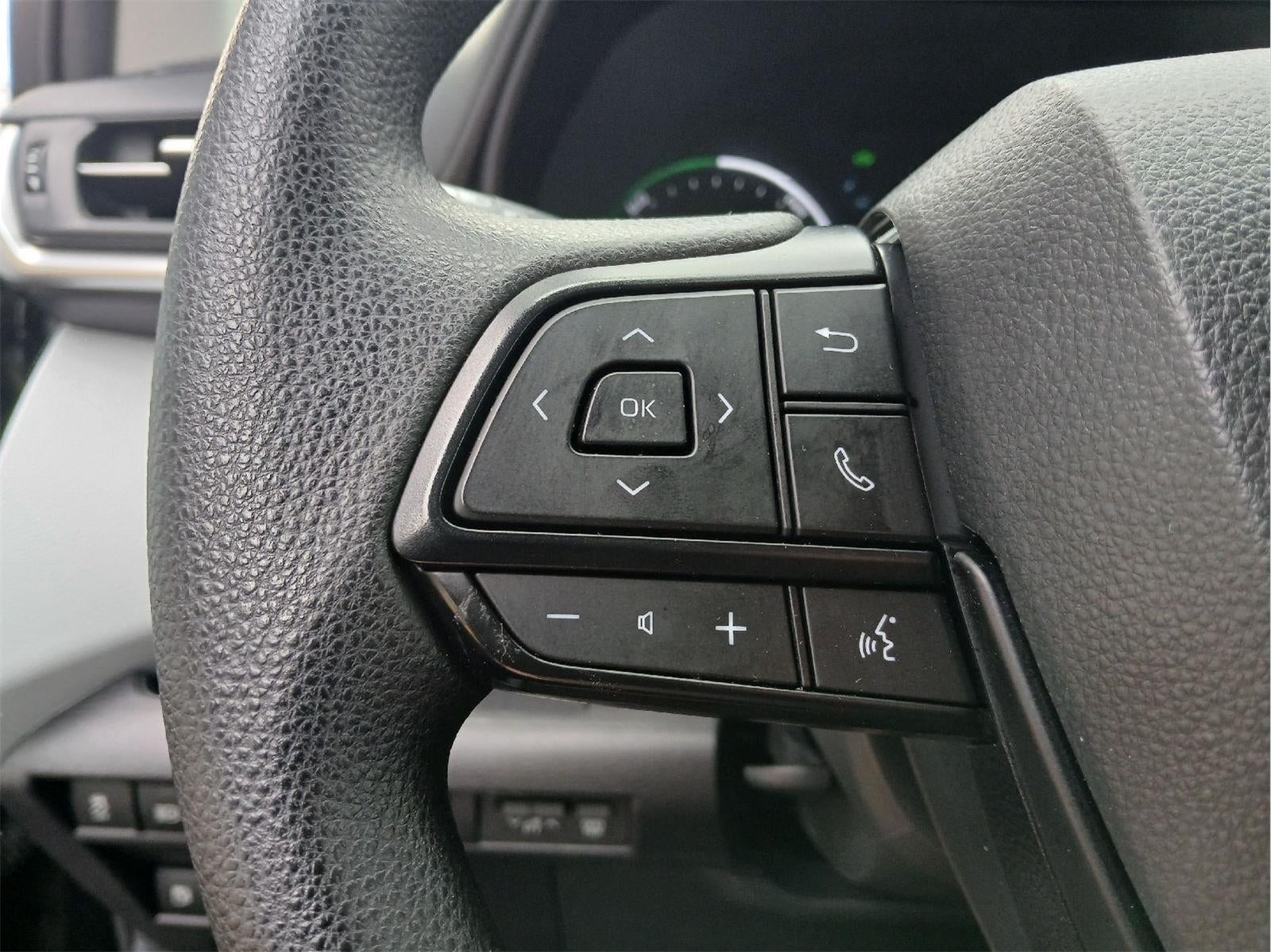 2025 Toyota Sienna LE 8-Passenger