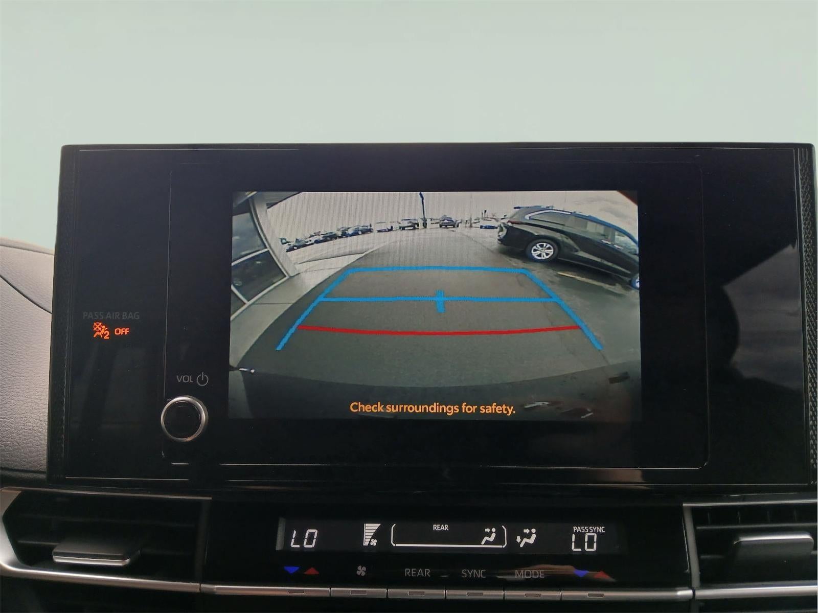 2025 Toyota Sienna LE 8-Passenger