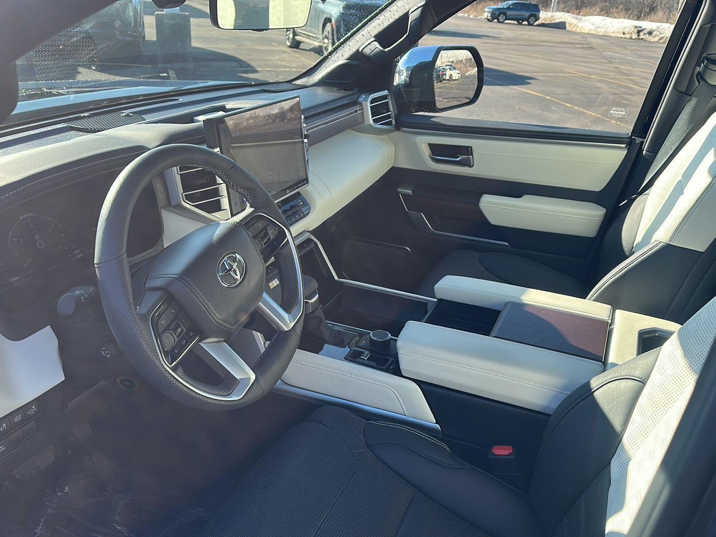 2024 Toyota Sequoia SR5