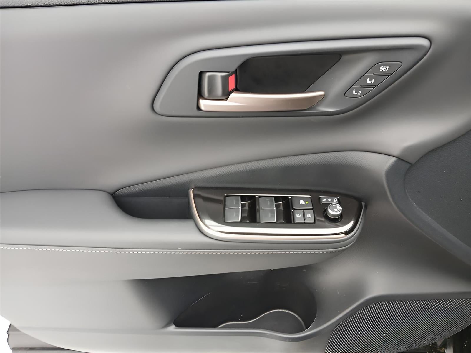 2025 Toyota Crown Signia XLE **FLEX BUY $550/Monthly**