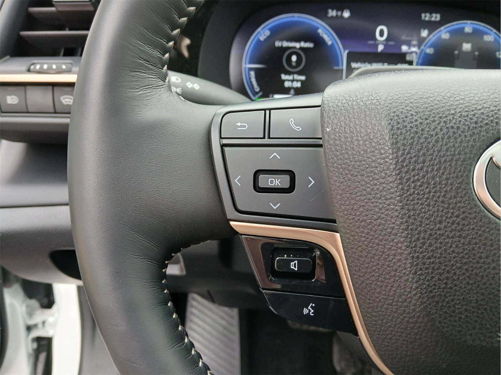 2025 Toyota CROWN PLATINUM AWD **FLEX BUY $595/Monthly**