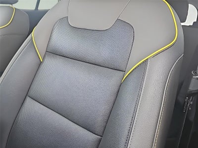 2024 Chevrolet Trax ACTIV Fully Loaded w/Sunroof!! Fresh Trade! CarBravo Cer