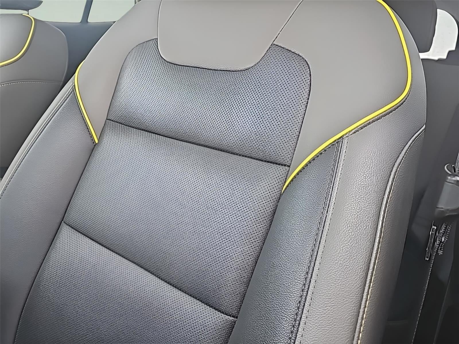 2024 Chevrolet Trax ACTIV Fully Loaded w/Sunroof!! Fresh Trade! CarBravo Cer