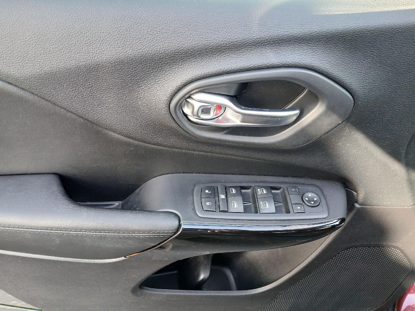 2020 Jeep Cherokee Altitude