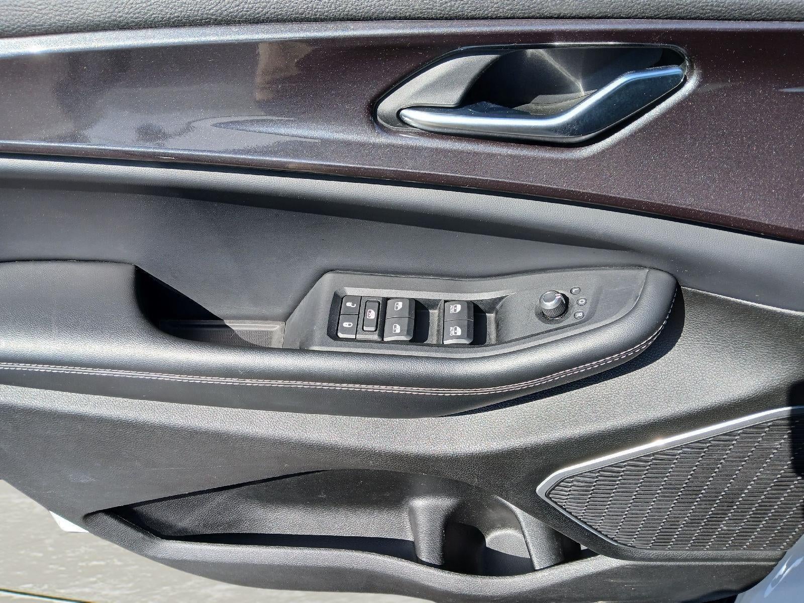 2022 Jeep Grand Cherokee L Laredo