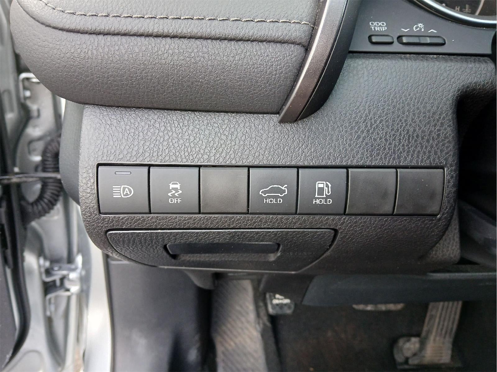 2024 Toyota CAMRY LE