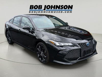 2022 Toyota Avalon Hybrid XSE Nightshade