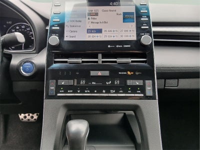 2022 Toyota Avalon Hybrid XSE Nightshade