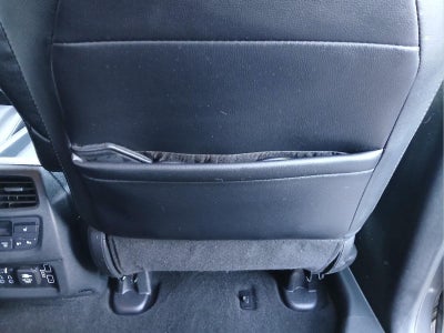 2022 Honda Pilot Touring w/Rear Captain's Chairs