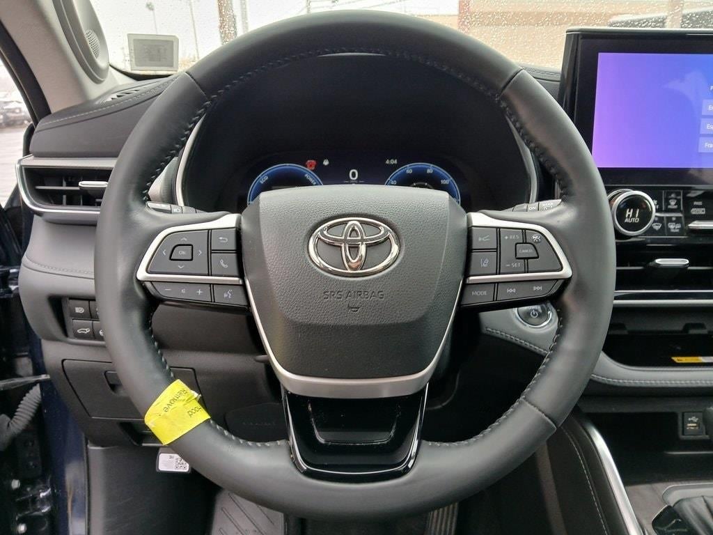 2023 Toyota HIGHLANDER HYBRD Platinum