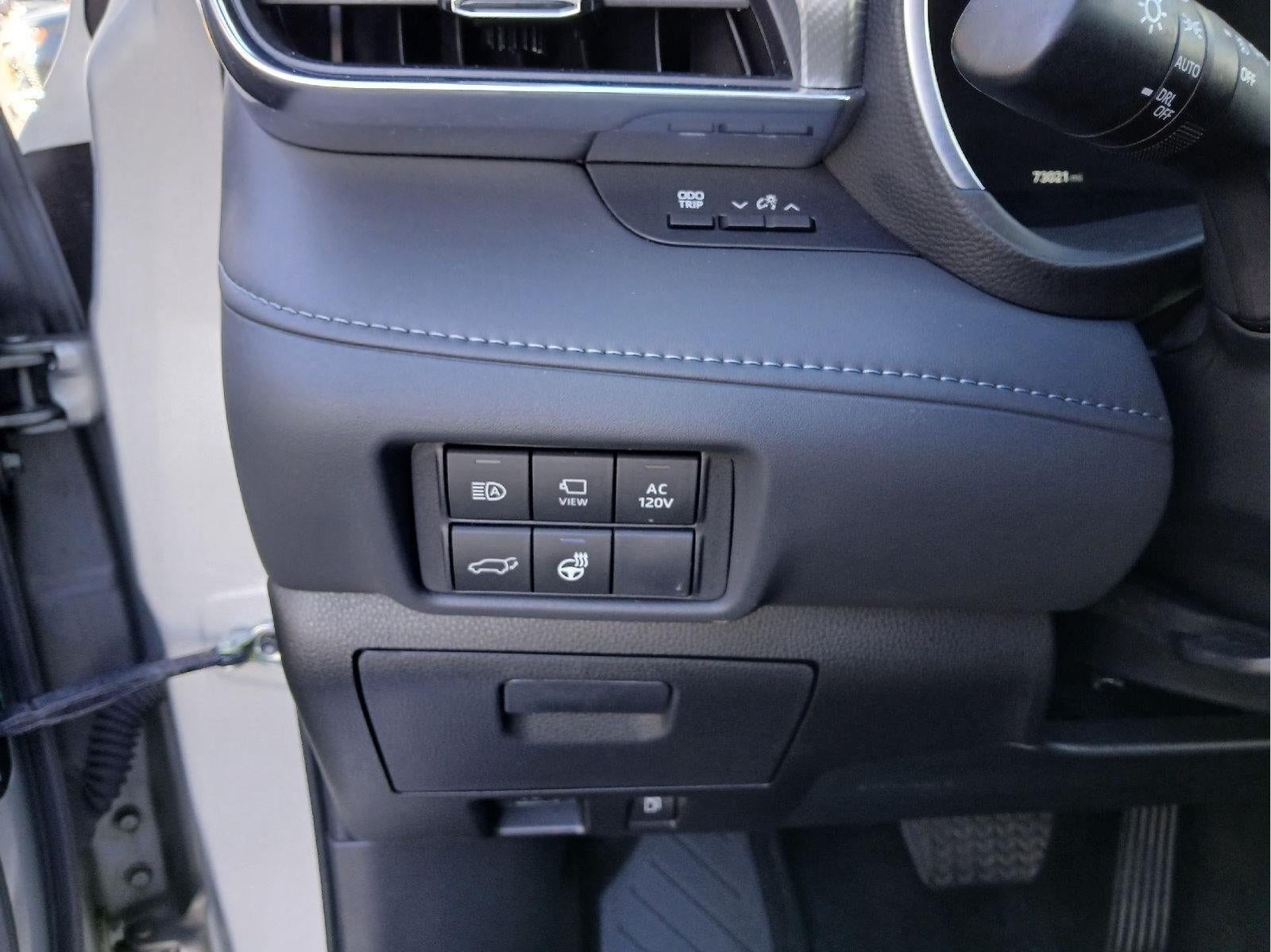 2023 Toyota Highlander Hybrid Platinum